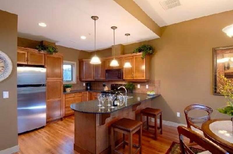 Bellasera Tuscan Villas By Associated Property Management Kelowna Exteriör bild
