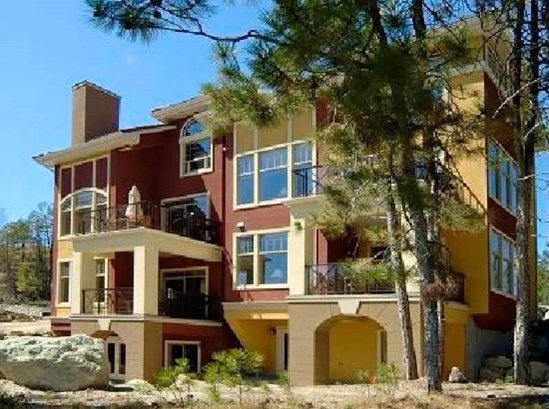Bellasera Tuscan Villas By Associated Property Management Kelowna Exteriör bild